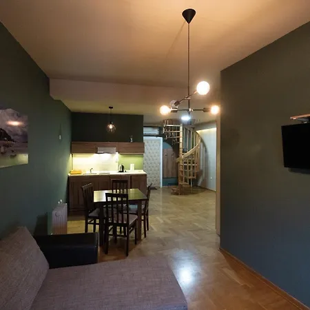 Aleksei Apartment *