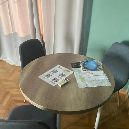 Aleksei Apartment *